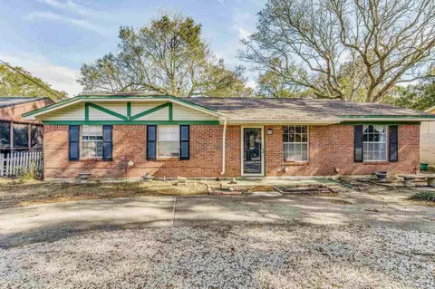 5684 Vestavia Ln, Pensacola, FL 32526
