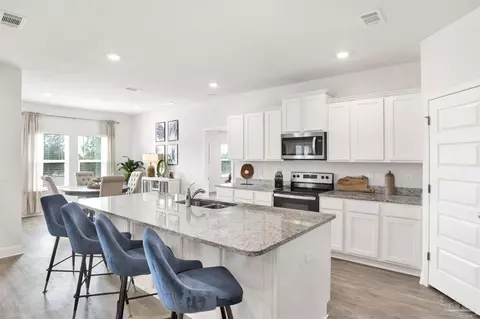 Kitchen - 8073 Silver Maple Dr, Milton, FL 32583 photo 1 of 4