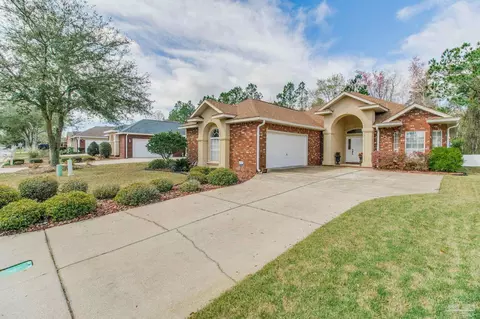 3173 Strathauer Rd, Milton, FL 32583