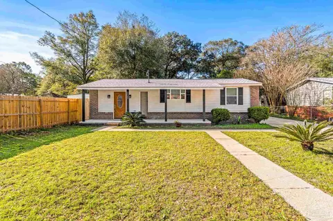 7703 Walker St, Pensacola, FL 32506