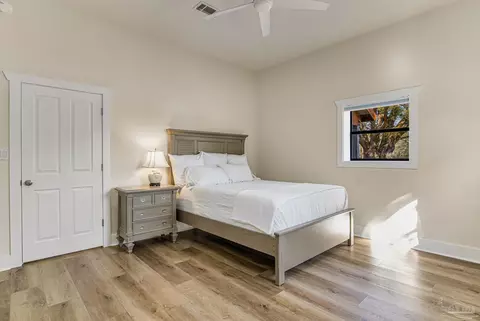 Bedroom - 4664 Kolb Rd, Milton, FL 32570 photo 1 of 1