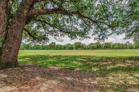 Exterior - 4664 Kolb Rd, Milton, FL 32570 photo 1 of 1