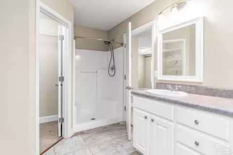Bath - 3928 High Bridge Dr, Pace, FL 32571 photo 3 of 6