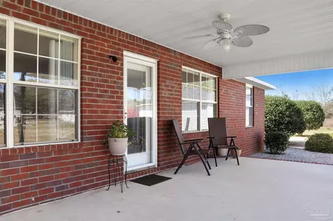 Exterior - 3690 Berryhill Rd, Pace, FL 32571 photo 4 of 9