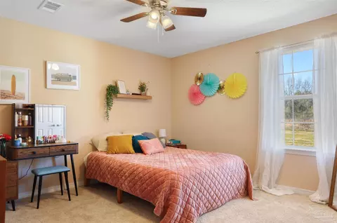 Bedroom - 3690 Berryhill Rd, Pace, FL 32571 photo 4 of 9