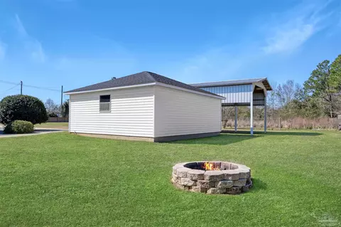 Exterior - 3690 Berryhill Rd, Pace, FL 32571 photo 5 of 9