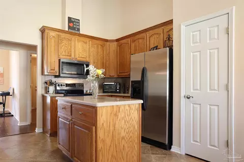 Kitchen - 3690 Berryhill Rd, Pace, FL 32571 photo 1 of 4