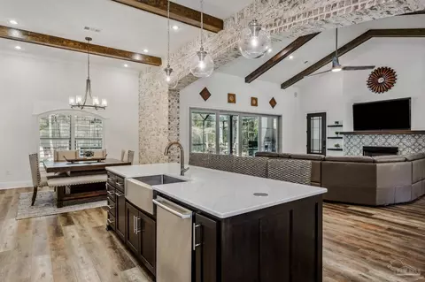 Kitchen - 2838 Diamond Creek Dr, Pace, FL 32571 photo 5 of 9