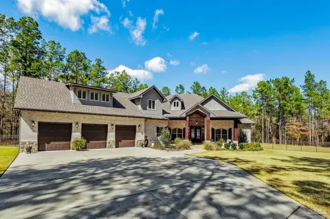 Exterior - 2838 Diamond Creek Dr, Pace, FL 32571 photo 2 of 11