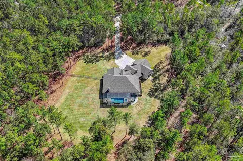 Exterior - 2838 Diamond Creek Dr, Pace, FL 32571 photo 8 of 11