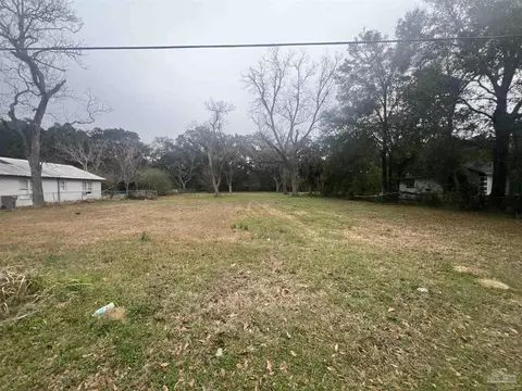 3518 N S St, Pensacola, FL 32505