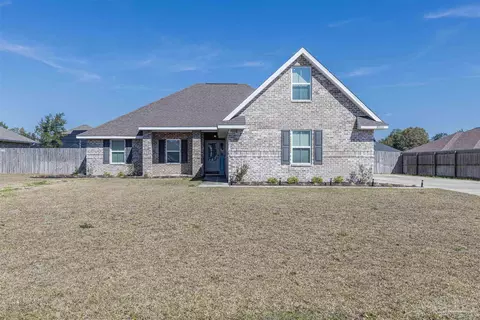 8880 Clearbrook Dr, Milton, FL 32583