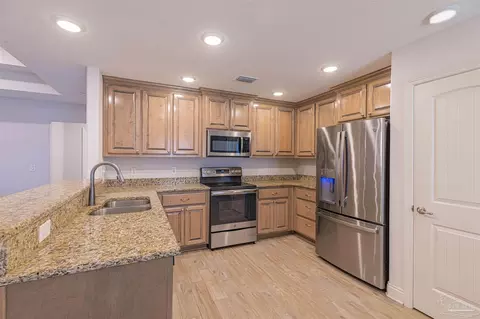 8880 Clearbrook Dr, Milton, FL 32583 photo 5