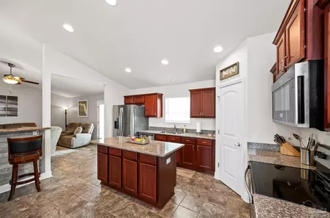 Kitchen - 5534 Mill Race Cir, Pace, FL 32571 photo 2 of 4