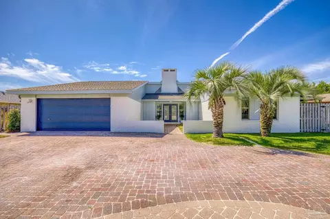 1149 Harbor Ln, Gulf Breeze, FL 32563