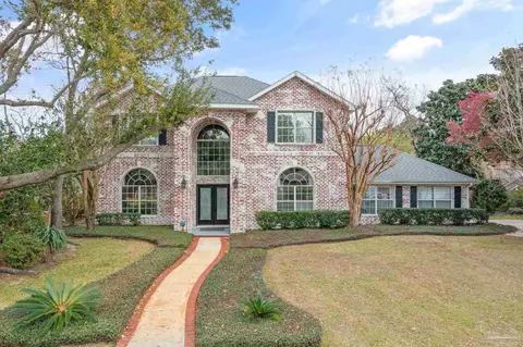 1600 Wake Ln, Gulf Breeze, FL 32563