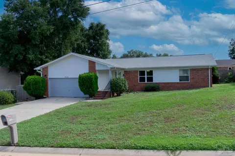 4629 Tradewinds Cir, Pensacola, FL 32514