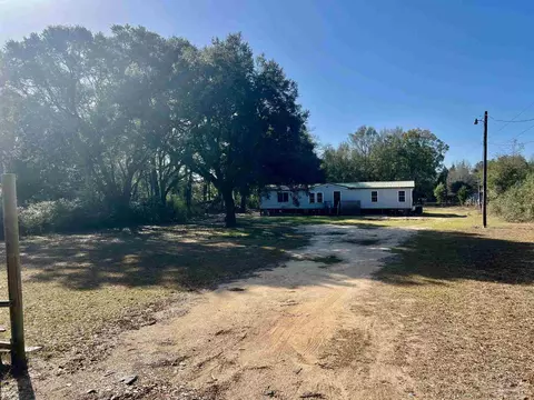 8281 Welcome Rd, Milton, FL 32583 photo 3