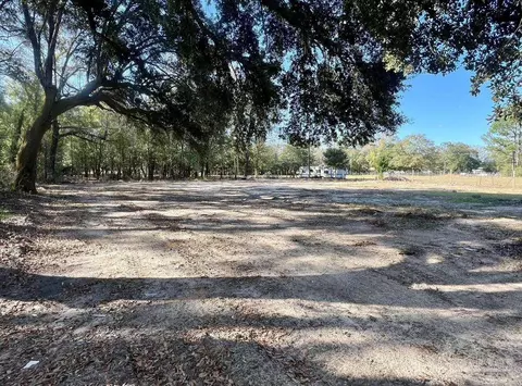 8281 Welcome Rd, Milton, FL 32583 photo 2