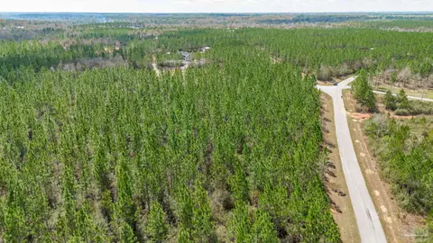 7654 Spears Crossing Ln, Pace, FL 32571 photo 6