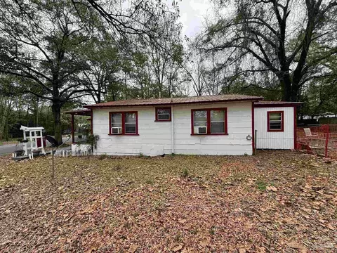 645 E Walnut Ave, Crestview, FL 32539 photo 3