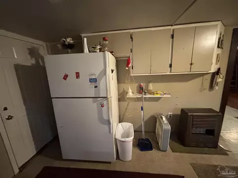 645 E Walnut Ave, Crestview, FL 32539 photo 8