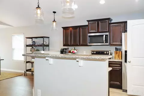 Kitchen - 5949 Fairlands Rd, Milton, FL 32583 photo 1 of 3
