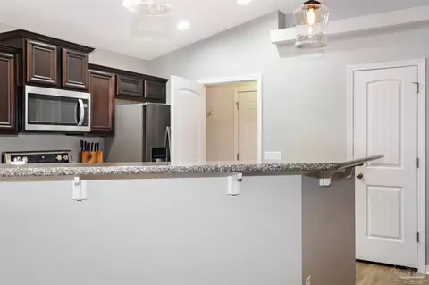 Bath - 5949 Fairlands Rd, Milton, FL 32583 photo 1 of 7