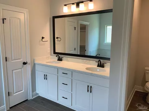 Bath - 5386 Adeline Cir 7-a #7-A ( ), Pace, FL 32571 photo 1 of 3