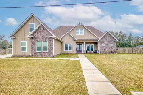 2039 Ceylon Rd, Pensacola, FL 32526