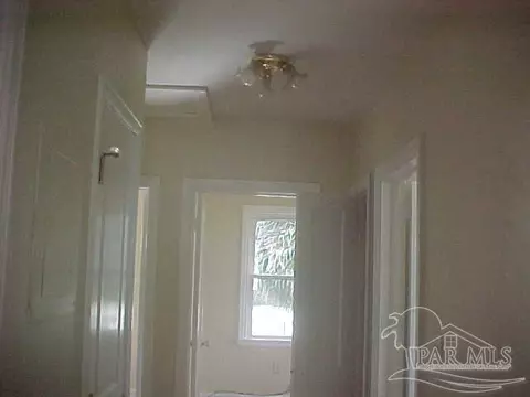 Entry Way - 5208 Nimitz Rd, Milton, FL 32583 photo 2 of 2