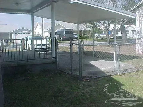 Exterior - 5208 Nimitz Rd, Milton, FL 32583 photo 4 of 9