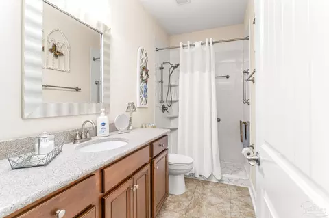 Bath - 6312 Possum Ridge Rd, Crestview, FL 32539 photo 4 of 7
