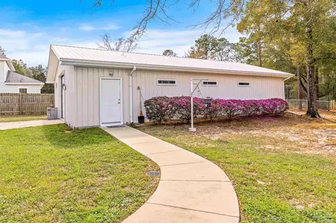 Exterior - 6312 Possum Ridge Rd, Crestview, FL 32539 photo 7 of 9