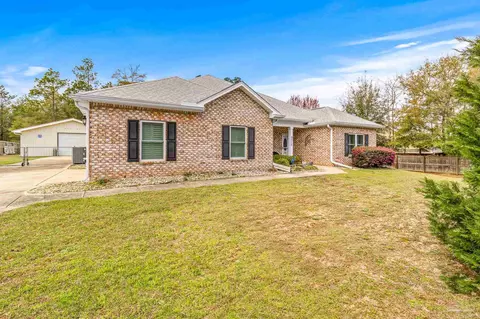 Exterior - 6312 Possum Ridge Rd, Crestview, FL 32539 photo 2 of 9