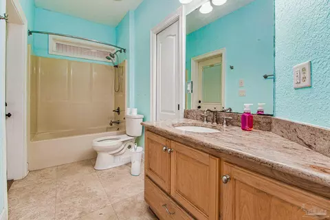 Bath - 1580 Evers Hvn, Cantonment, FL 32533 photo 4 of 5