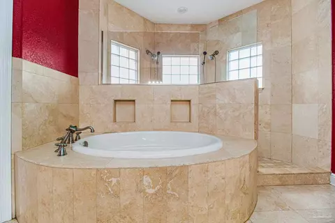 Bath - 1580 Evers Hvn, Cantonment, FL 32533 photo 2 of 5