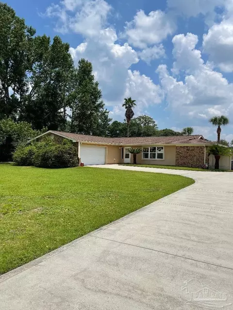 7252 Belgium Rd, Pensacola, FL 32526
