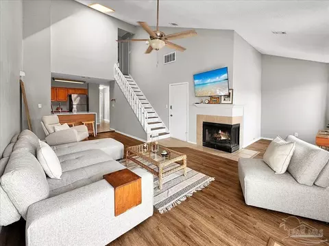 5001 Grande Dr #823, Pensacola, FL 32504