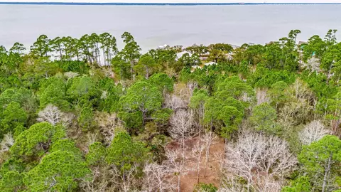 864 Dolphin Rd, Milton, FL 32583 photo 17