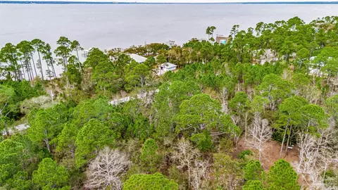 864 Dolphin Rd, Milton, FL 32583 photo 18