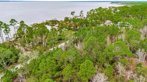 864 Dolphin Rd, Milton, FL 32583 photo 19