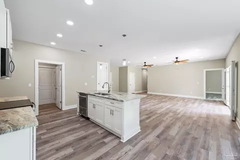 8261 Larson Ln, Milton, FL 32583 photo 25