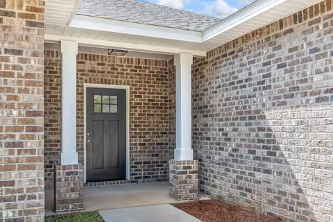 8261 Larson Ln, Milton, FL 32583 photo 11