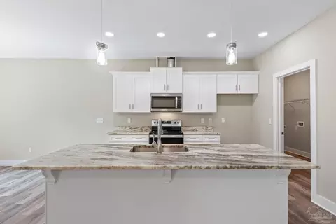 8261 Larson Ln, Milton, FL 32583 photo 21