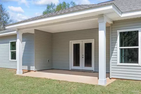 8261 Larson Ln, Milton, FL 32583 photo 9