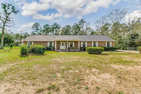 1661 Blanc Ln, Cantonment, FL 32533