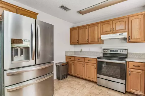 Kitchen - 1661 Blanc Ln, Cantonment, FL 32533 photo 3 of 5