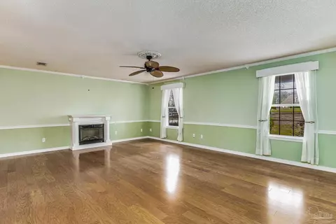 Living - 1661 Blanc Ln, Cantonment, FL 32533 photo 2 of 4