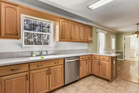 Kitchen - 1661 Blanc Ln, Cantonment, FL 32533 photo 4 of 5